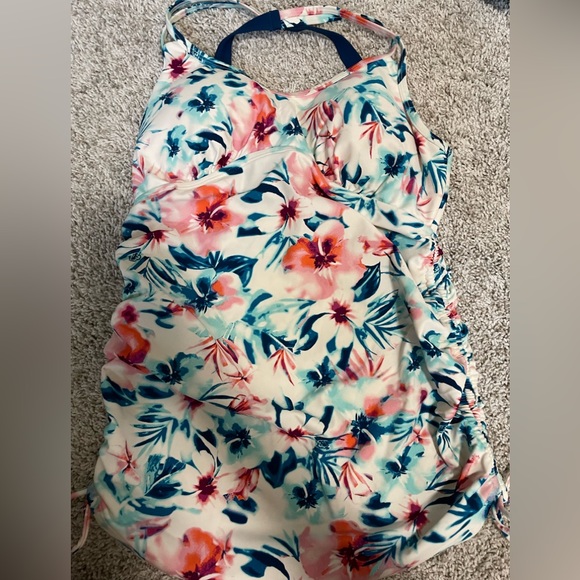 Thyme maternity swimsuit - Picture 2 of 2